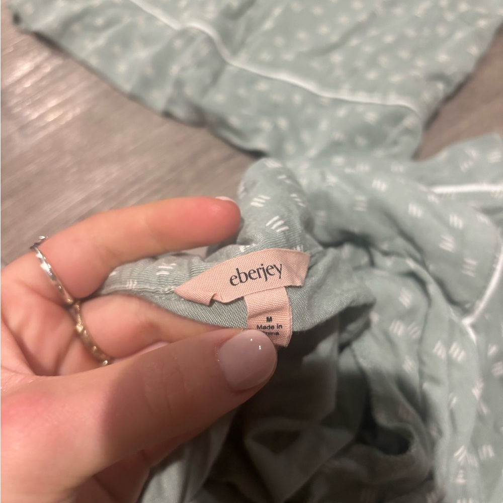 Eberjey Gisele TENCEL Modal Short Sleeve Cropped PJ Set Green Artisan Trace - Picture 6 of 6